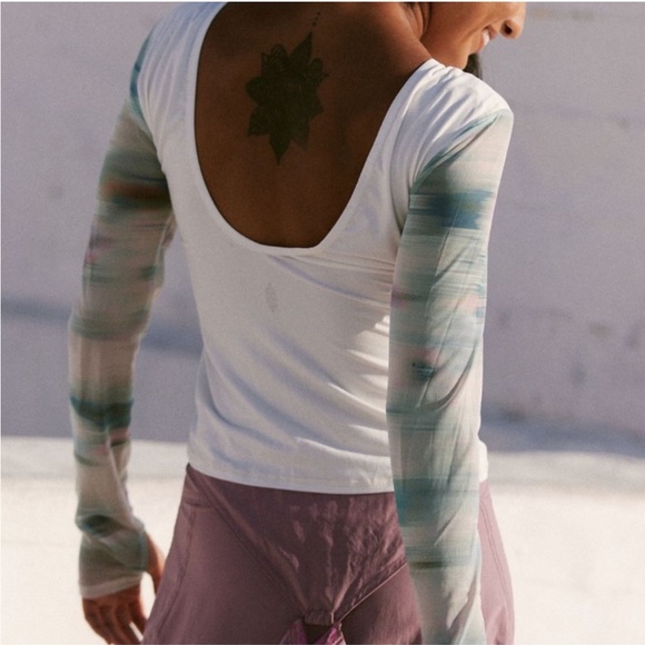 Free People Marathon Layer White/Blue XS